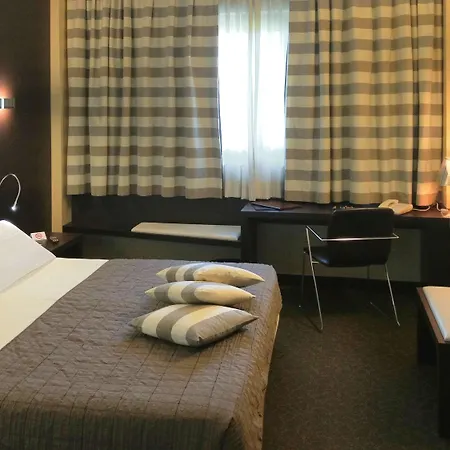 Mercure Bergamo Aeroporto Stezzano Buitenkant foto